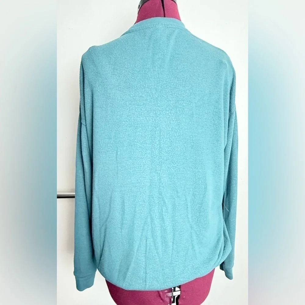ALO Yoga Light Blue Sweatshirt